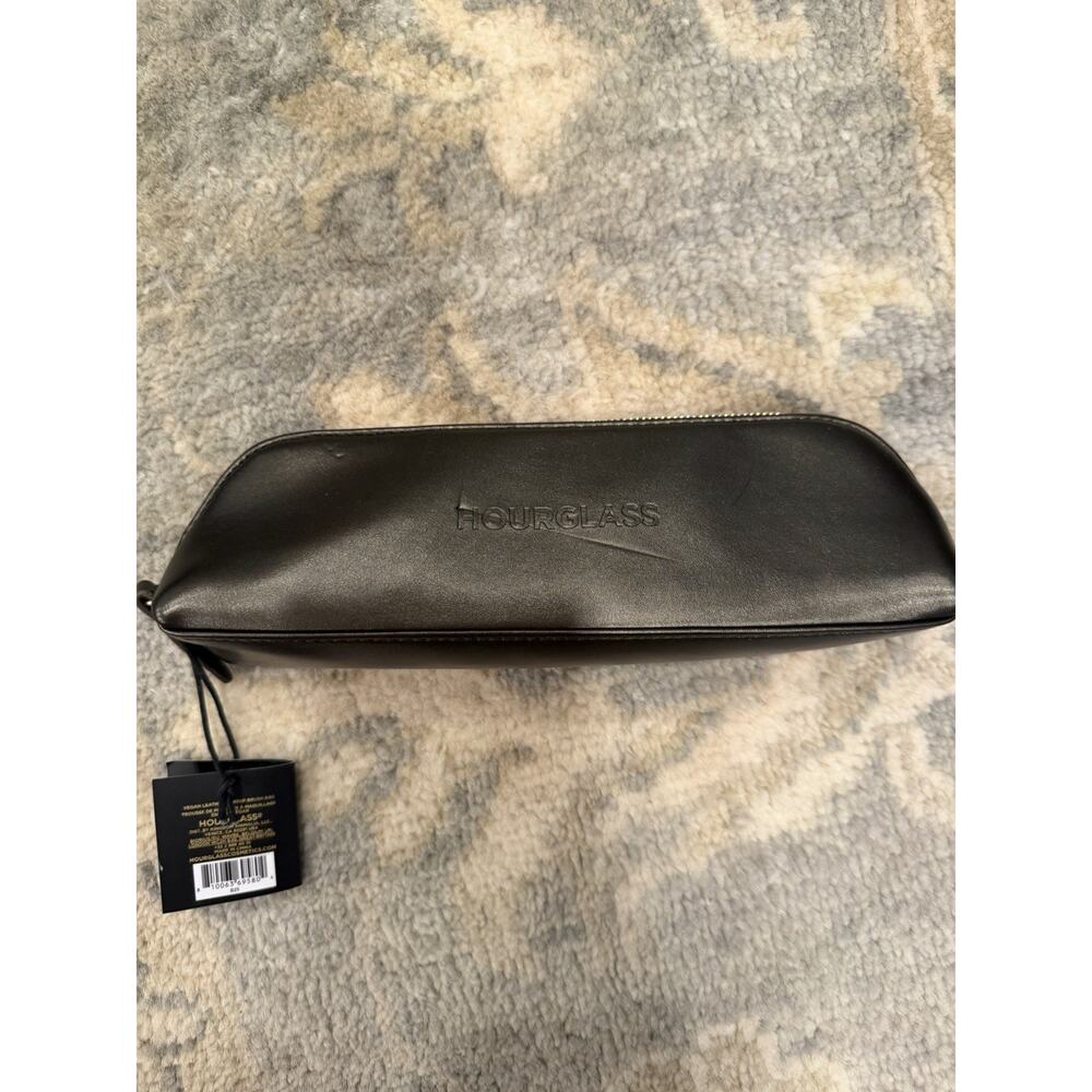 HOURGLASS Essentials Makeup Brush Set & Makeup Bag $197 Value NWT - Picture 8 of 9